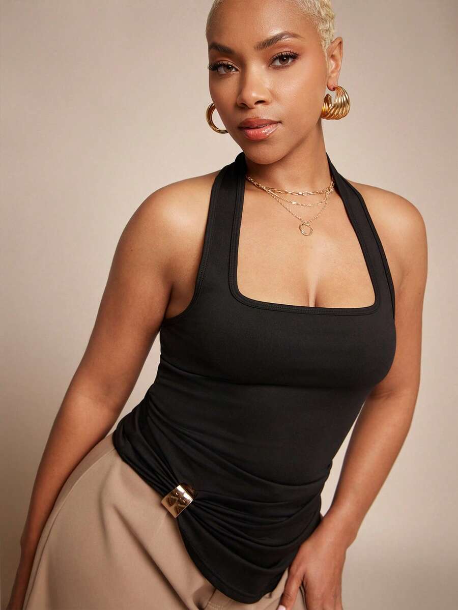 Vixey 纯色针织露背不对称下摆金属饰边上衣 - 黑色 - 查看 1