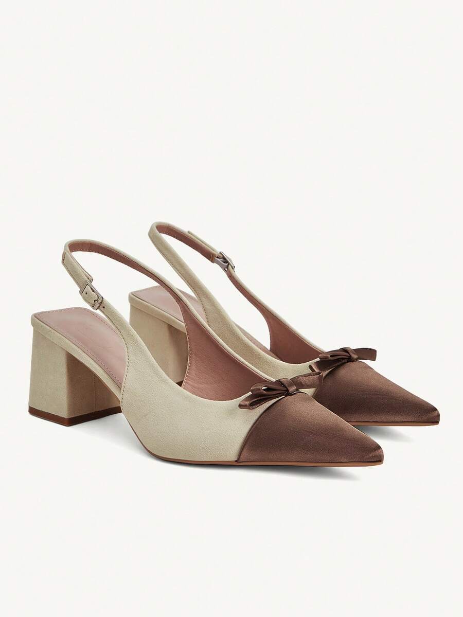 CUCCOO CHICEST 女士鞋履 春夏新款 蝴蝶结装饰 尖头纽扣露跟粗跟 6.2cm 女士高跟鞋 优雅麂皮拼接纯色女士鞋 通勤派对 - 米色 - 查看 1