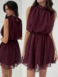 Aloruh 女士纯色简约无袖迷你连衣裙，休闲日常穿着 - 紫色 - 查看 4