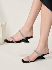 CUCCOO CHICEST Dép lê nữ mũi vuông đính đá lấp lánh, gót lệch thanh lịch. - màu đen - Xem 1