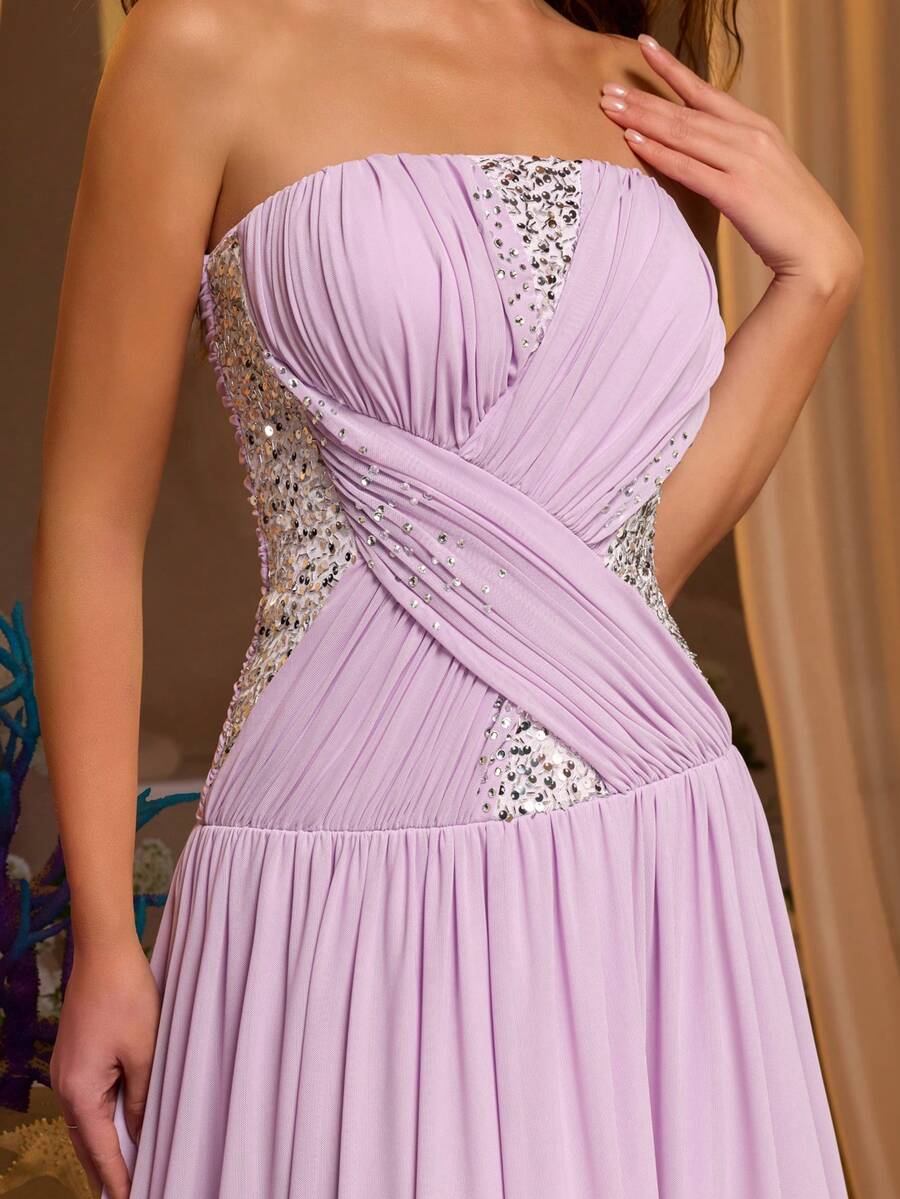 Glamrae Đầm dạ hội trang trọng, thanh lịch và sang trọng màu tím nhạt, thêu đính cườm, phối lưới, trang trí pha lê thủ công, không dây vai, xếp ly với chân váy xếp tầng rộng và đuôi váy dài, dành cho nữ.