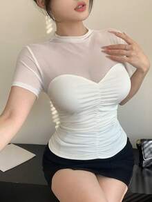 DAZY 春夏镂空网纱拼接白色露脐上衣，时尚百搭，适合情人节、婚礼、派对、宴会等场合，修身优雅，适合办公室穿着。女士透视网纱短袖衬衫。 - 米色 - 查看 9