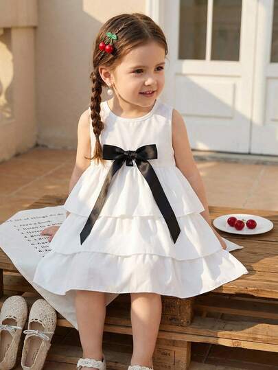 Baby GirlElegant Princess White Cake Skirt Black Bow Sleeveless Dress