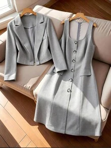 GlowEve CURVE Bộ đồ 2 mảnh cỡ lớn dành cho nữ: Váy ngắn dáng chữ A không tay cổ vuông, eo ôm, đính sequin hoa 3D thanh lịch và áo khoác tay ngắn cổ ve, phù hợp cho các buổi tiệc sang trọng và đi làm. Bộ vest nữ, áo blazer và chân váy. - Xám - Xem 3