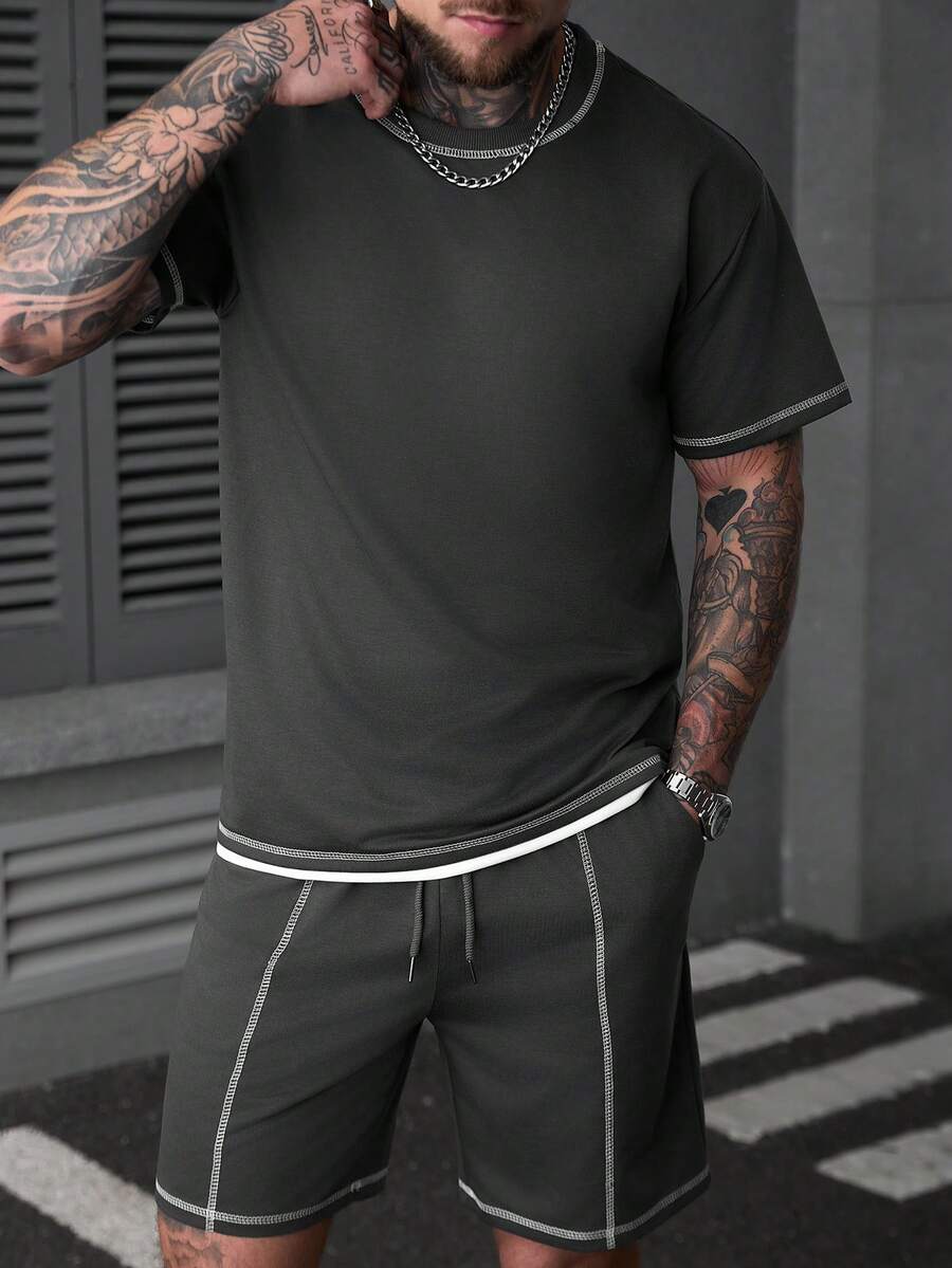 Manfinity CasualCool Bộ áo thun ngắn tay cổ tròn màu xám đậm dành cho nam và quần short. - Xám - Xem 1