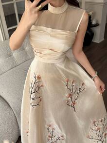 Feyla Women's Elegant Floral Embroidery Sleeveless Dress, Summer - Apricot - View 8