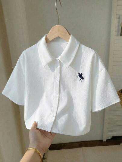 SHEIN 少女纯白衬衫，饰有刺绣装饰，纯白短袖上衣，适合日常穿着、返校季以及春夏日常穿着。