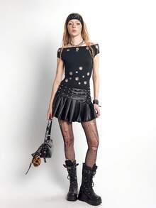 Bloopia 2026 Nouveau Top tricoté métallique évidé à épaules dénudées pour femmes, style subculture Y2K. Vêtements à la mode pour femmes au style rock. Tenue de rock and roll pour femmes. Tenues d'été pour femmes - Noir - Voir 5
