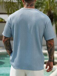 Manfinity RSRT 男士蓝色纹理褶皱成熟T恤，春夏款 - 藍色 - 查看 2
