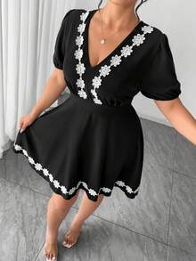 Elenzga Plus Size Women's Black And White Summer Elegant Wedding Guest V-Neck Ruffled Trim Short Sleeve Dress,Floral Ruffle Layered Hem Retro Dress - Black - View 6