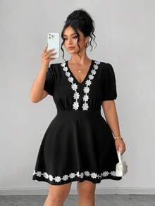 Elenzga Plus Size Women's Black And White Summer Elegant Wedding Guest V-Neck Ruffled Trim Short Sleeve Dress,Floral Ruffle Layered Hem Retro Dress - Black - View 4