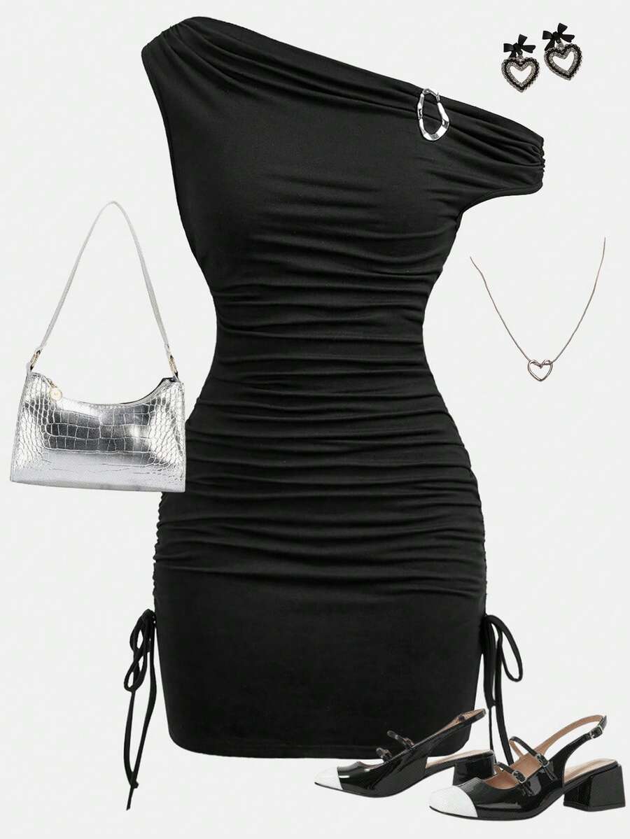 Girlism 少女休闲度假连衣裙,不对称肩部褶皱修身迷你连衣裙 - 黑色 - 查看 1