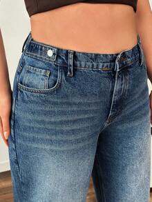 SHEIN Plus High Waist Button Detailed Straight Jean - Light Wash - View 3