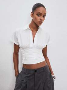 ATUI Studio Blusa de manga corta con pliegues en la cintura, ajuste ceñido, apropiada para ir a trabajar, citas y vacaciones - Blanco - Ver 1