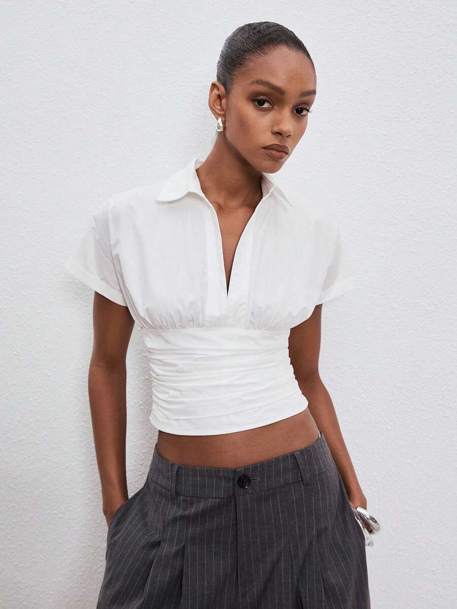 ATUI Studio Blusa de manga corta con pliegues en la cintura, ajuste ceñido, apropiada para ir a trabajar, citas y vacaciones - Blanco - Ver 1