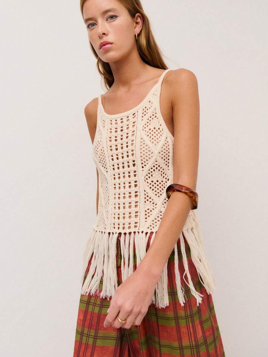 Nöista 钩针编织上衣，下摆饰有环状细节。配有可调节细肩带。适合波西米亚风、节日、春季、夏季、复活节和海滩穿着。 - 杏色 - 查看 1