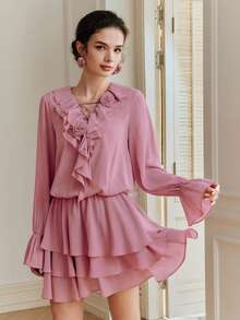 Anewsta 高品质甜辣荷叶边3D玫瑰连衣裙，小众设计系带V领喇叭袖蛋糕裙，复古少女收腰迷你连衣裙 - 藕粉色 - 查看 4