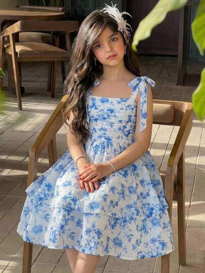 SHEIN Vestido de tirantes con mariposa y estampado floral, elegante, de doble capa con volantes en el bajo para niñas