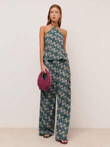 Nöista Printed Co-Ord Set With Halter Neck Tie Top And Relaxed Pants. - Dark Green - View 1