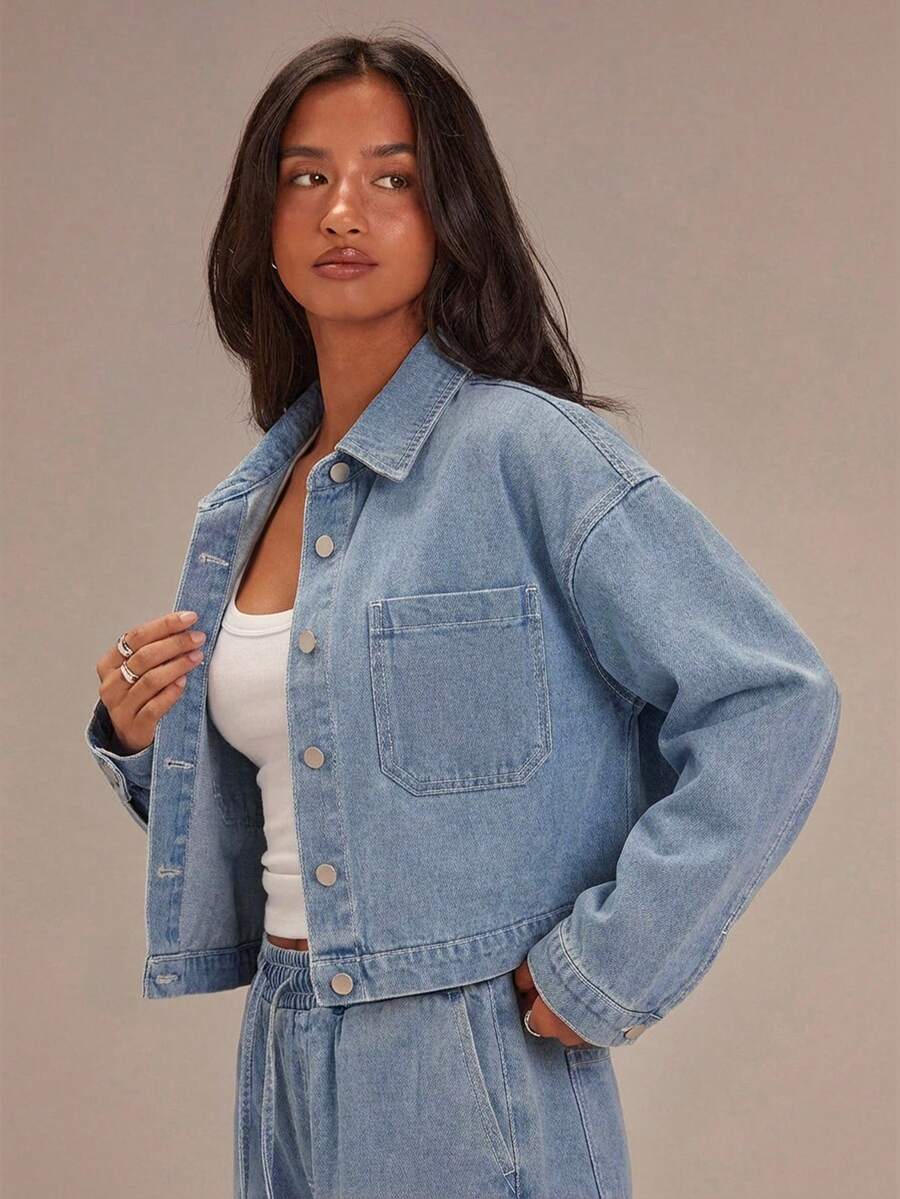 Athîral 女士休闲落肩长袖单排扣口袋牛仔衬衫 - 藍色 - 查看 1