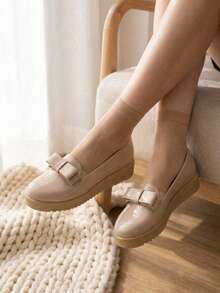 Mocasín de charol en color champagne con lazo decorativo y plataforma - Champán - Ver 5