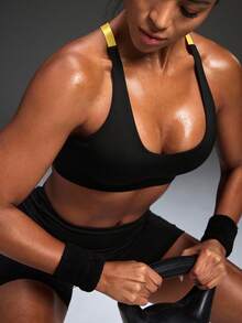 Powerista Sujetador deportivo de uso diario para mujer con espalda cruzada de color contrastante - Negro - Ver 7