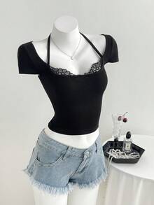 Elamini 1件夏季新款露背系带针织蕾丝拼接性感纯色露脐上衣，火辣性感短袖T恤，适合派对、约会、日常穿着，黑色蕾丝上衣，黑色性感上衣 - 黑色 - 查看 4