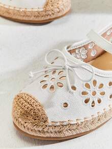 Solezae Women's Elegant Floral Cut-Out Round Toe Mary Jane Flat Espadrilles - White - View 6