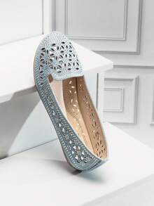 Mini mi 女童圆头全镶钻花朵镂空蓝色乐福平底鞋——优雅闪亮，是特殊场合的完美之选 - 淺藍色 - 查看 10