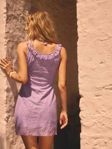 Aralina 精致花卉蕾丝面料无袖圆领修身迷你连衣裙，性感夏季女装，适合外出夜店穿着。 - 黑色 - 查看 3