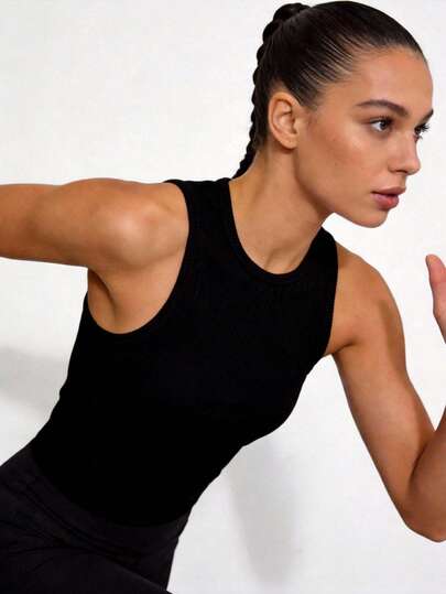 Top deportivo corto de licra unitalla (30 a 32), sin mangas y cuello redondo, ideal para entrenar, yoga, gym o actividades fitness cómodamente