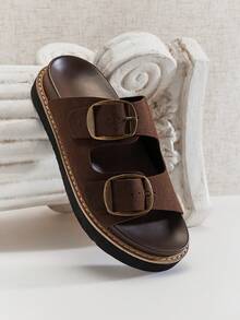 SHUZIA Sandalias planas de mujer con correa doble hebillada y diseño minimalista cómodo - Marrón Chocolate - Ver 6