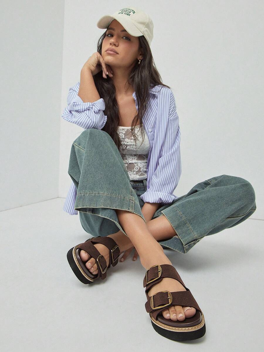 SHUZIA Sandalias planas de mujer con correa doble hebillada y diseño minimalista cómodo - Marrón Chocolate - Ver 1