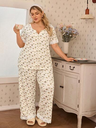 SHEIN 女士宽松睡衣套装，奶油色碎花图案，蕾丝边短袖上衣和长裤两件套