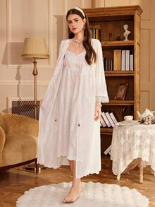 SHEIN 女士白色蕾丝刺绣宫廷风长袖睡袍睡衣两件套 - 白色 - 查看 7