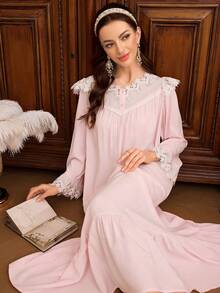 SHEIN 宫廷风女士宽松长袖粉色睡裙，撞色刺绣滚边V领睡衣连衣裙 - 淺粉色 - 查看 4