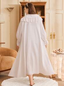 SHEIN Palace Style Double-Layer Lace Trim Collar Cinched Waist Long Sleeve Robe + Camisole Plus Size Pajama Set - White - View 2