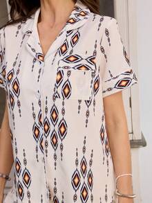 Serenescape Ensemble pyjama avec haut à col boule et pantalon, imprimé totem abricot, style vacances - Multicolore - Voir 6