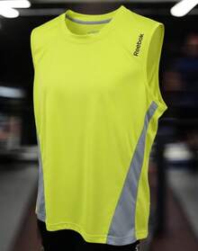 Playera Reebok Original Tipo Resaque Amarilla | Cómoda, Deportiva y Casual - Amarillo - Ver 2