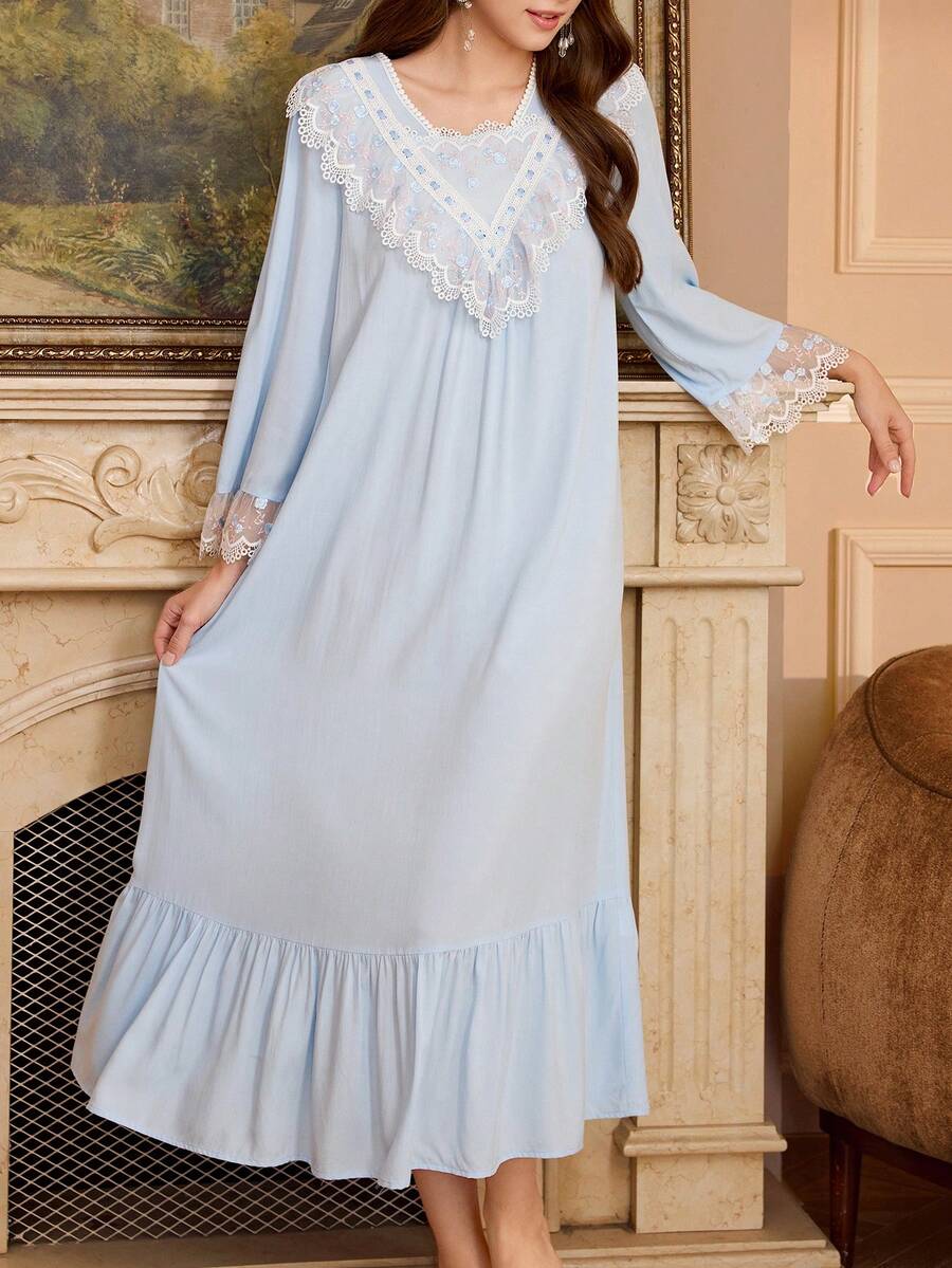 SHEIN Áo ngủ dài tay dáng rộng kiểu cung đình cổ chữ V phối ren thêu họa tiết cho nữ - Màu xanh nhạt - Xem 1