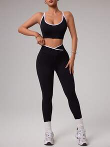 SHEIN Dewbera Set Olahraga Atasan Tank Top Camisole Bergaris dan Legging untuk Wanita Ukuran Plus - Hitam - View 3