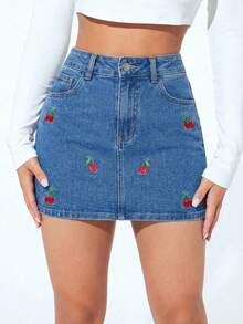 Falda corta de mezclilla y bordados de cereza con cierre y boton - Azul lavado medio - Ver 7