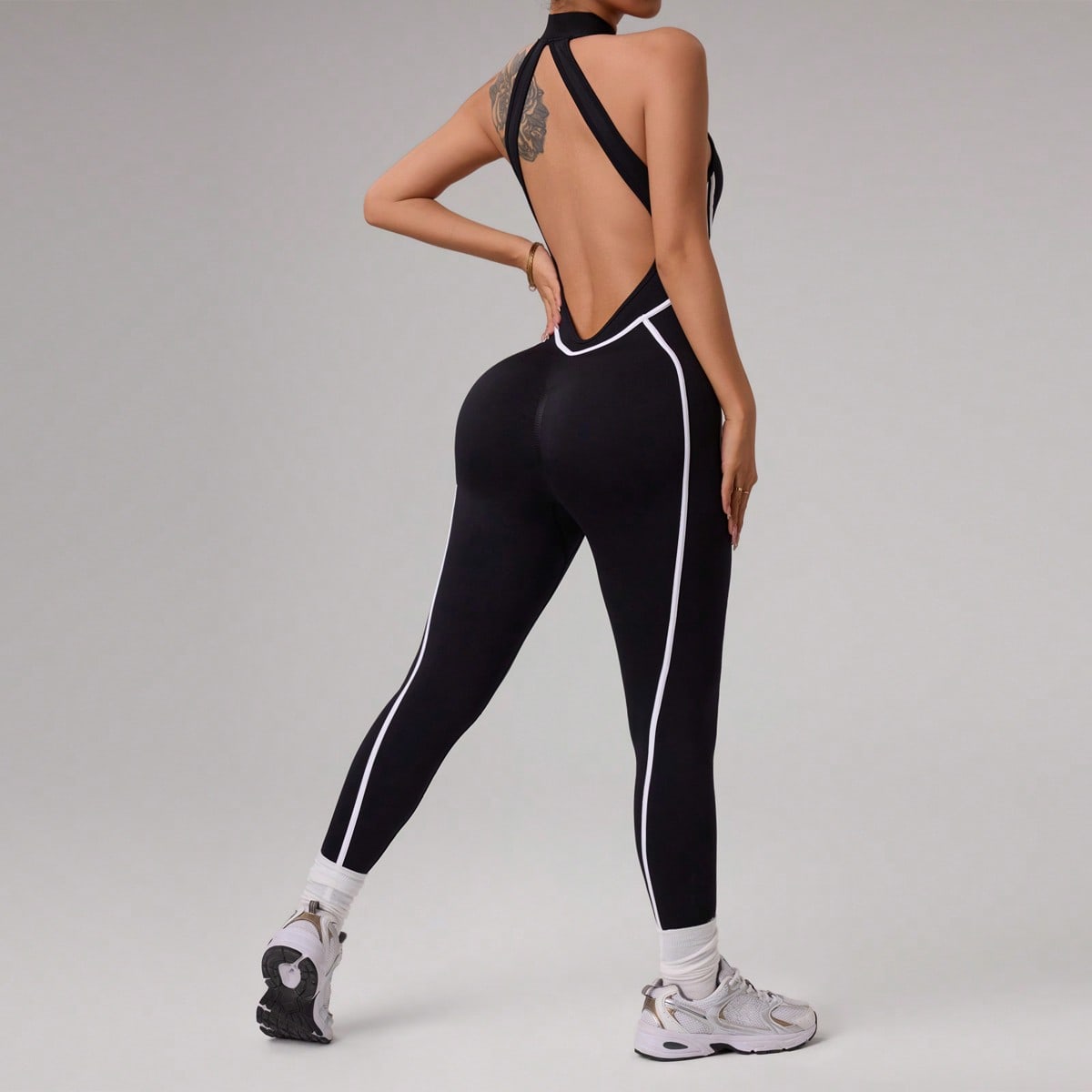 Mono ajustado con recortes de contraste y espalda descubierta, conjunto de ropa deportiva para mujer