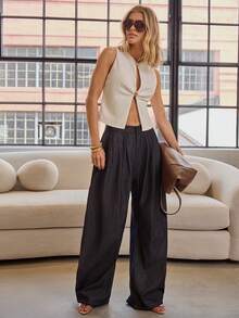 Hauture Women's Knit Tank Top Tank With Hardware Cutout Keyhole Old Money Style Casual Office Wear, Modern Tops For Women - Apricot - View 2