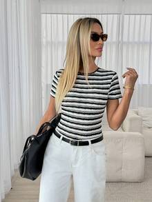 Easowa 女士圆领修身罗纹T恤，纹理面料，休闲优雅，适合外出和居家穿着 - 彩色 - 查看 4