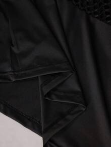 Dewbera Hollow-Out Patchwork Cropped Sweatshirt - Black - View 7