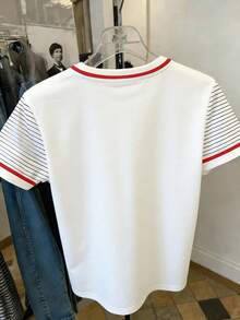 Resyla “但首先是咖啡”咖啡图案条纹袖撞色圆领T恤，Y2K美学咖啡印花条纹袖休闲T恤，学院风“咖啡”咖啡图案撞色滚边上衣，咖啡爱好者图案条纹袖夏季T恤，可爱“但首先是咖啡”印花撞色领休闲T恤 - 白色 - 查看 2