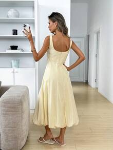 Easowa Đầm hè thường ngày màu trơn không tay, đầm hè, đầm đi nghỉ mát, đầm màu vàng cho nữ, đầm maxi không tay cổ vuông thanh lịch với chân váy phồng cho nữ, trang phục đi chơi cho nữ, đầm hè cho nữ, đầm Windsor, đầm nữ, đầm chống nắng cổ điển thanh lịch cho nữ, trang phục đi nghỉ mát sang trọng cho nữ. - Butter Yellow - Xem 3