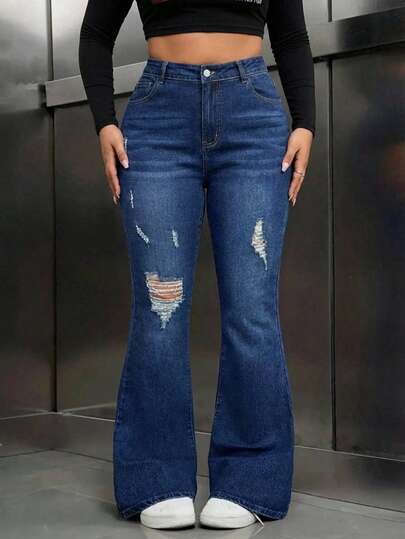 Pantalones Jeans Campana para Mujer Talla Grande - En Azul Lavado con Roturas, Efecto Bigote y Bajo Deshilachado. ¡Un Estilo Realmente Destacado!