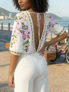 CAJUNI 女士印花V领无袖露背系带连体衣，时尚度假之选 - 米色 - 查看 1